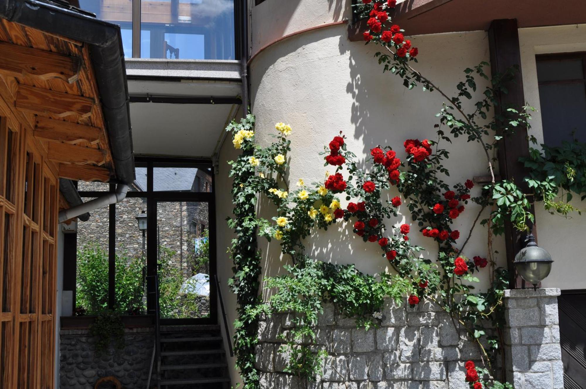 Hosteria Catalana Bossòst Exterior foto